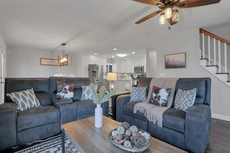 Serenity Retreat w/Pickleball Court!/Hot Tub/Bar