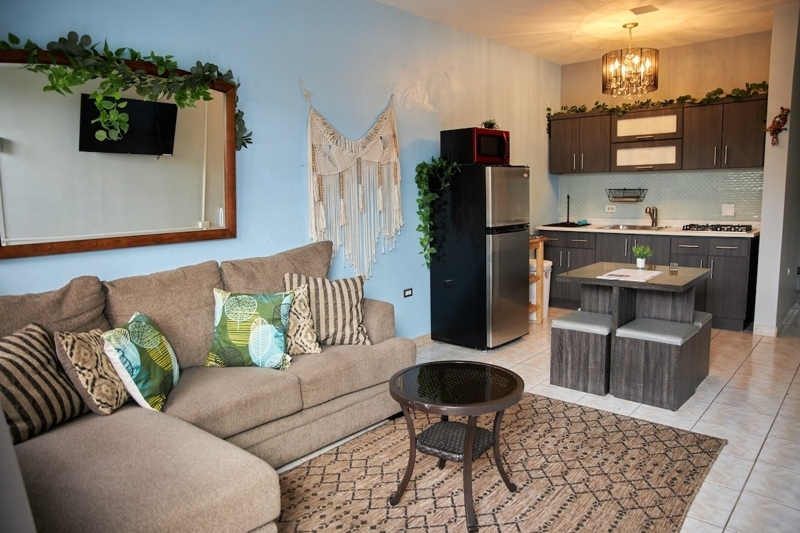 From cozy living room to full kitchen & dining—everything you need for the perfect stay. 🍽️✨