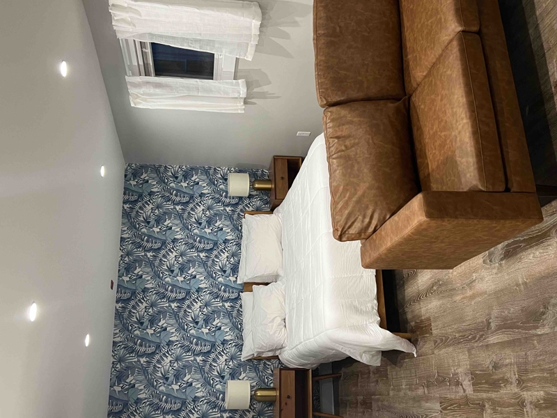 Kenyon Flat-Studio Apartment