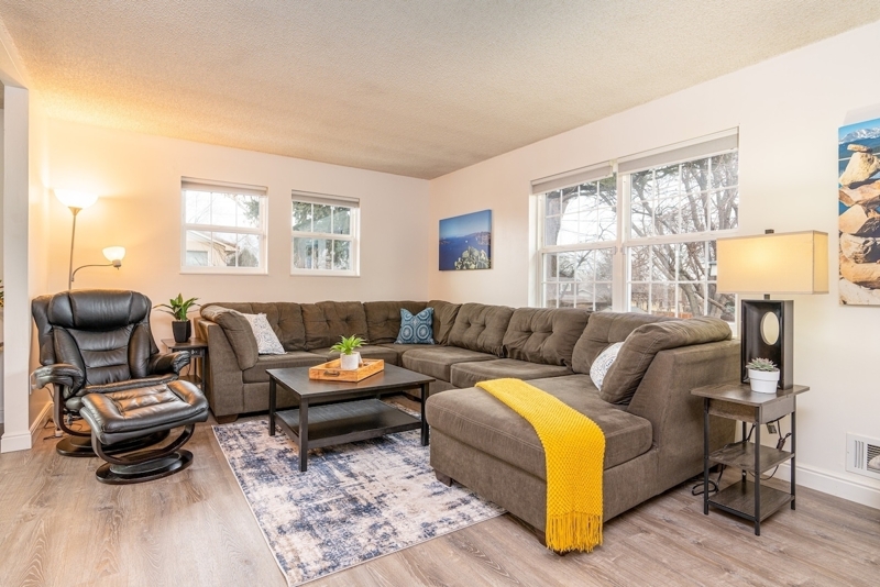 Hot Tub, Family Dining, Patio & Grill, 3 King 2BA