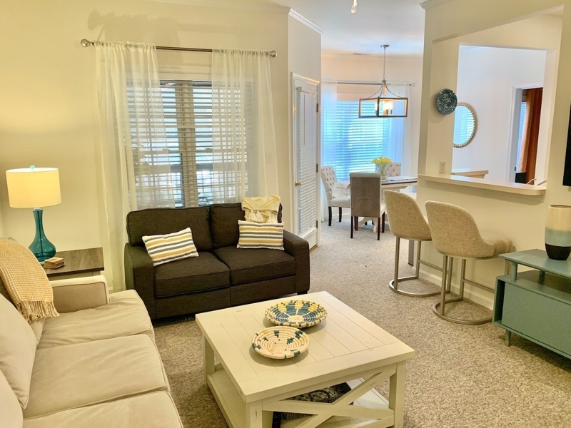 Beach Perfect Getaway: 2-Bedroom Apartment