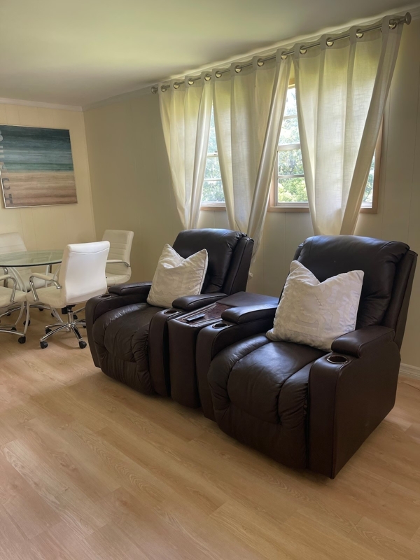 Apartment in prime location.