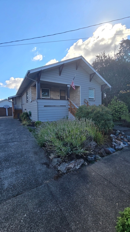 Listing photo
