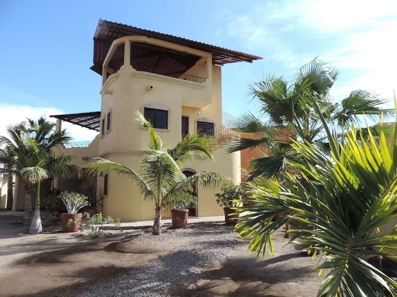 Loreto Baja private home near beach, sleeps 6