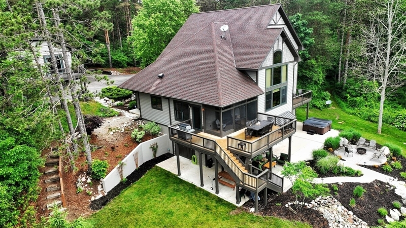Listing photo