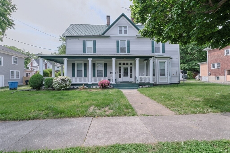 Listing photo