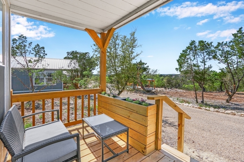 Madrona Hills #1 Pool, Hot tub and Gas fire pit