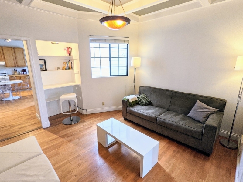 Lovely 1-bedroom apartment with office