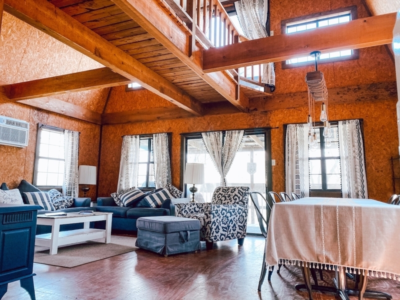 Windchimes Cabin-Seasonal View of Ouachita River