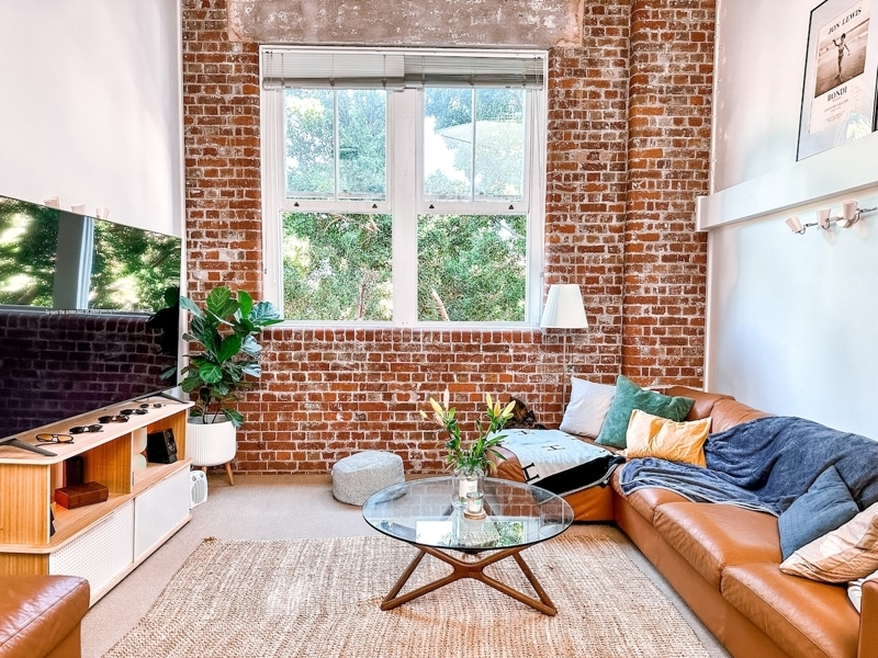 Luxury 2 Bed 2 Storey Woolstore Loft