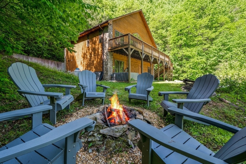 Stars Over Stecoah: Hot Tub & Sauna Cabin