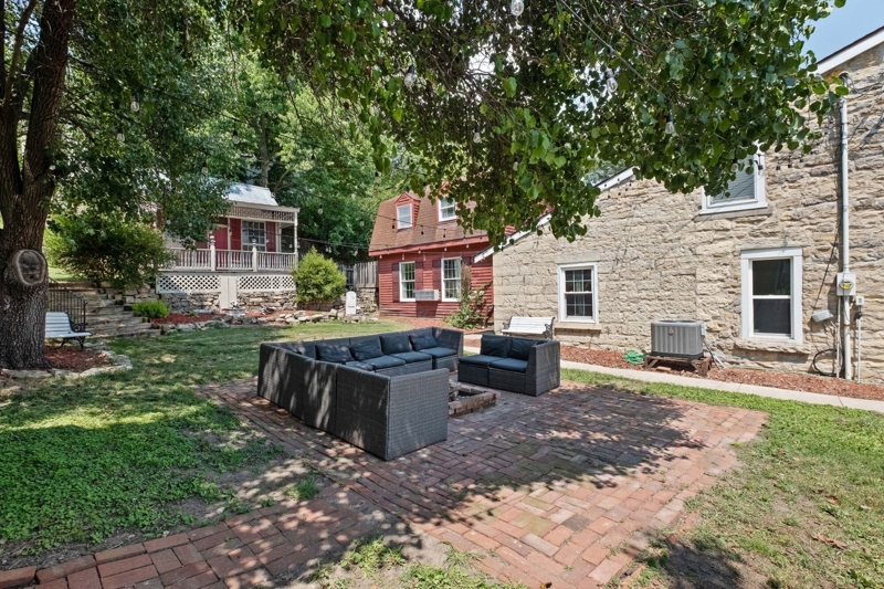 Listing photo
