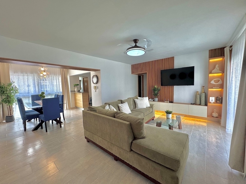 ☀A Vibrant Waterfront Gated Residential Community!