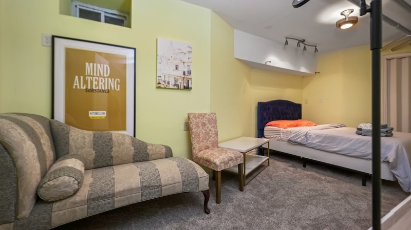 Unique, cozy & spacious basement apt close to NYC