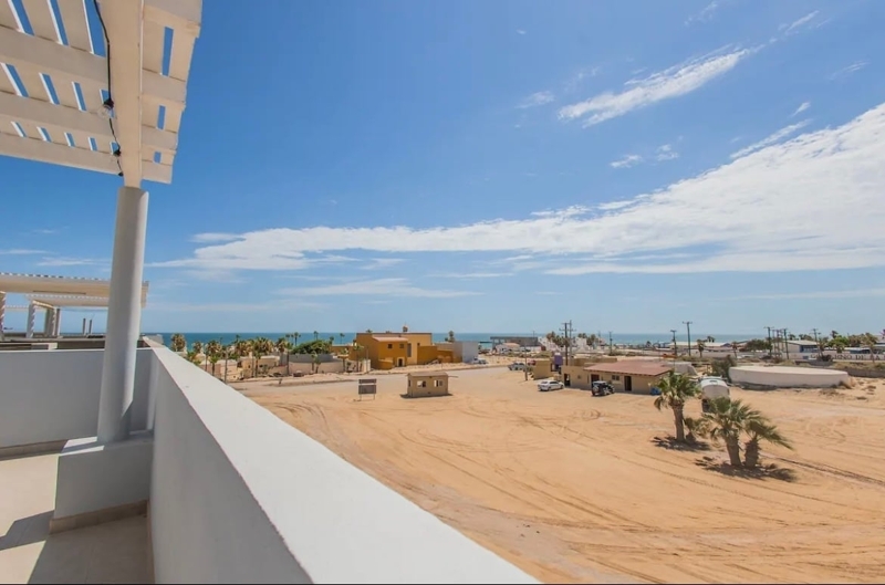 Beach Home in Puerto Penasco With 24 Hour Security