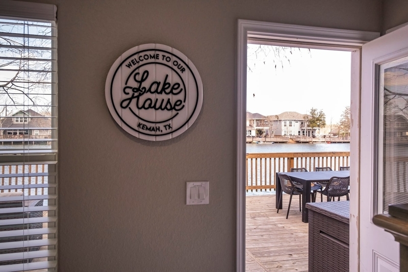 Serene Lake House! 2.4 miles to Kemah Boardwalk