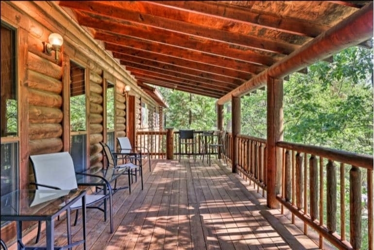 Deluxe Log Home Near Lakes and Twain Harte