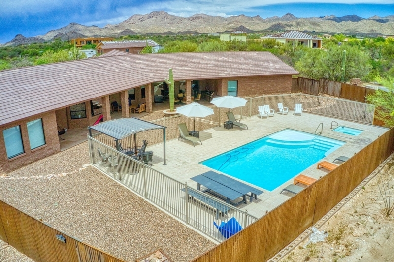 Event Ready Spacious Tucson Villa w/ Private Pool