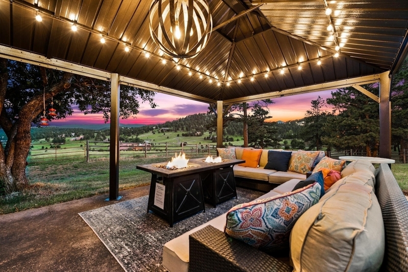 Cold Springs Ranch: Mtn views, 20 acres, 5 bd/7 bath, hot tub, sauna, frisbee golf, luxurious