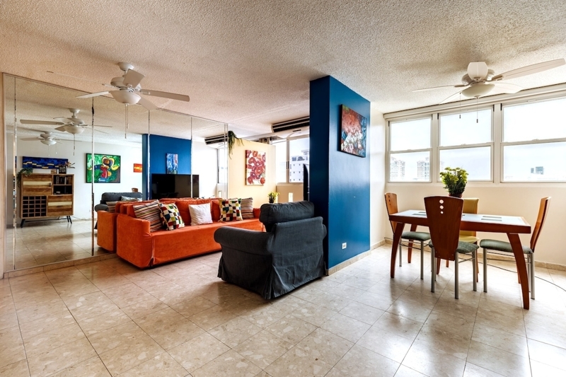 Despacito Condo: 2 Bedroom/2 Bath Condado Beach