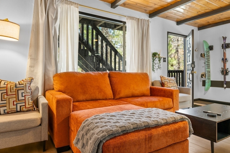 Lux Studio Escape | Trails, Views & Relaxation