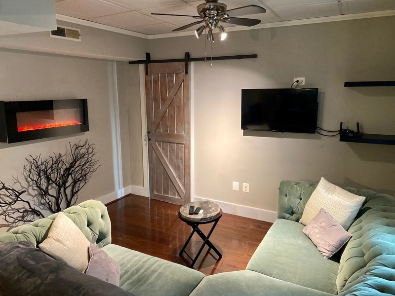 Live like a local in the heart of Old Town