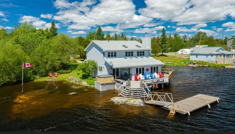 Georgian Bay Riverside Retreat