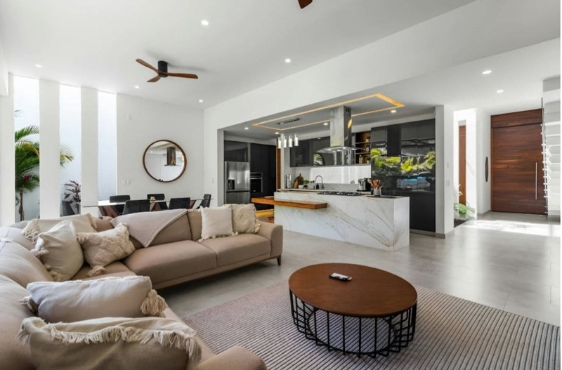 CASA MAUKA Beach + Mountains