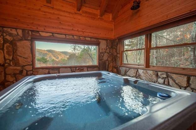 Adult Theme|BDSM|Views|Indoor Jacuzzi