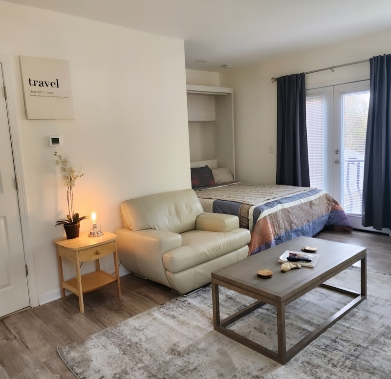 Newly built upstairs guest condo w/ city view