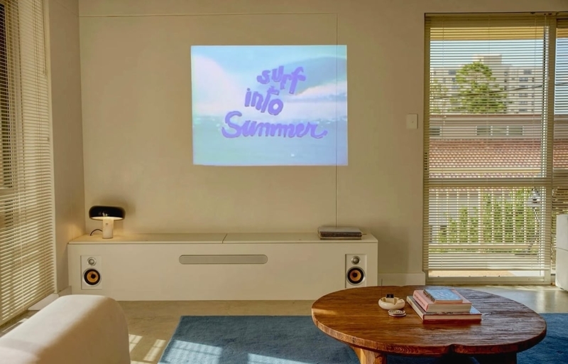 Rainbow Bay Ocean View Retreat | Stylish Art Apt