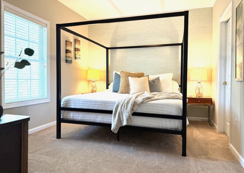 CondoReho — Private balcony, shopping, beaches!
