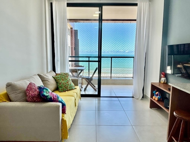 Apartamento frente ao mar na Praia dos Milionários