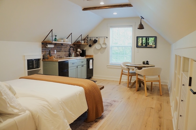 NEW Studio-walk to Downtown TR: The Dwelling Place