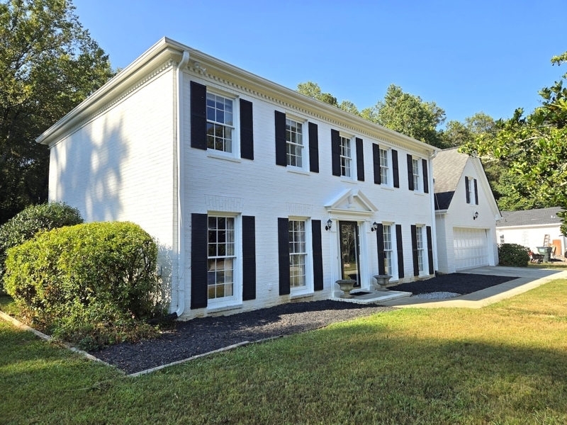 Cozy 5BR Family Retreat | Firepit • Games • Patio