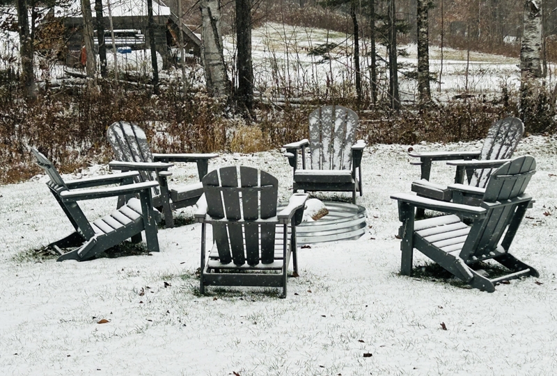 Fire pit. Enjoy in the summer and winter.