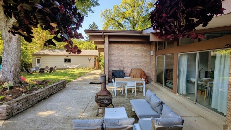 Listing photo