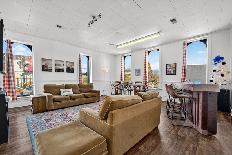 Fab 2BR Downtown Loft Celebrating TN History