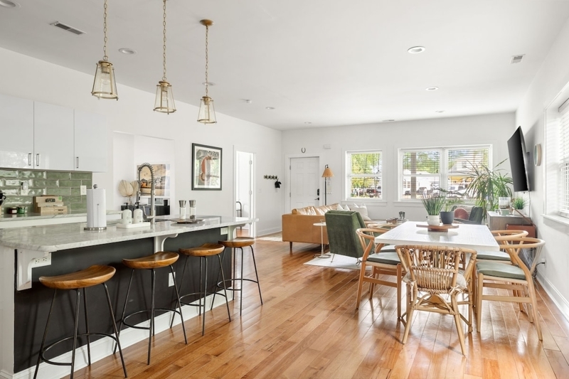 Swordfish Suite~Charleston Retreat
