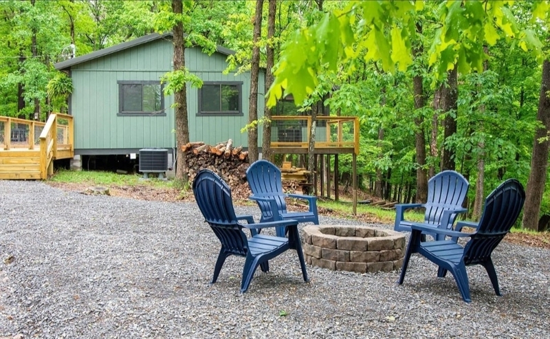 See, Wander, & Rewind @ The Oakleaf Cabin