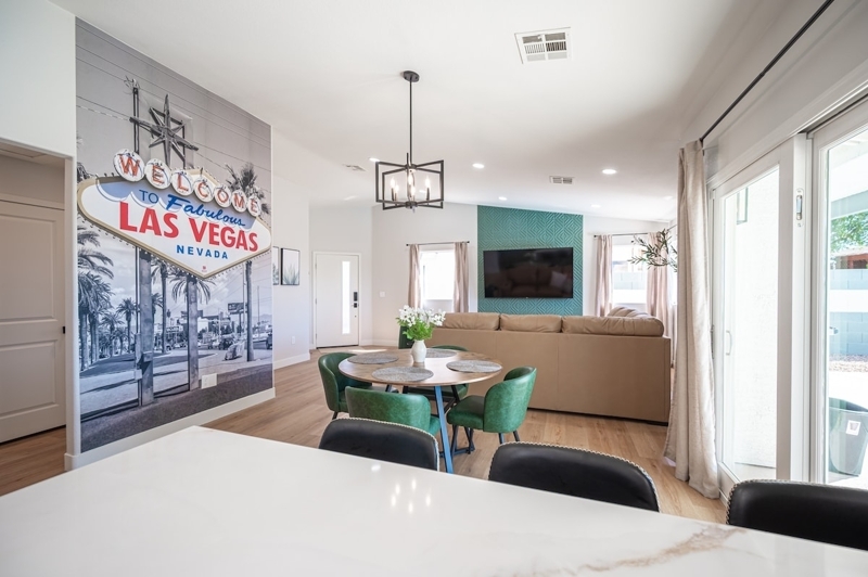 Newly Renovated, Modern Vegas Retreat!