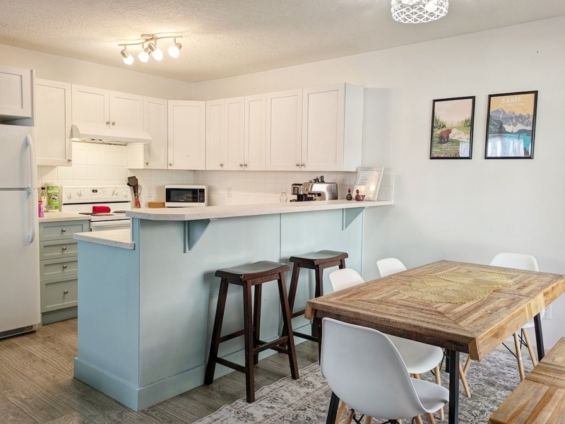 Bright 3 bdrm 3 bath House in Radium Hot Springs