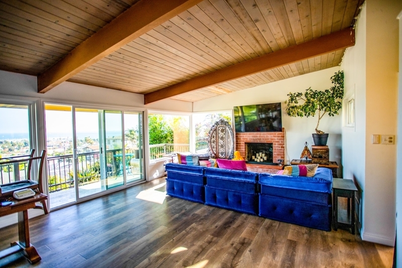 Private Upstairs Flat Harbor Lights, Ocean Breezes