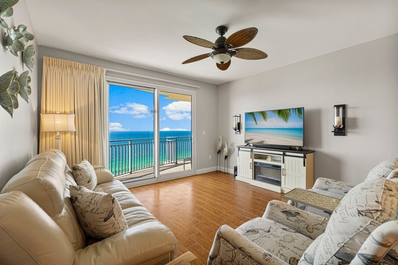 Spring Discount! Lux Beachfront w/ Chair Svc