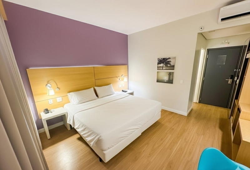 Moderno Flat no Gonzaga na quadra da Praia.