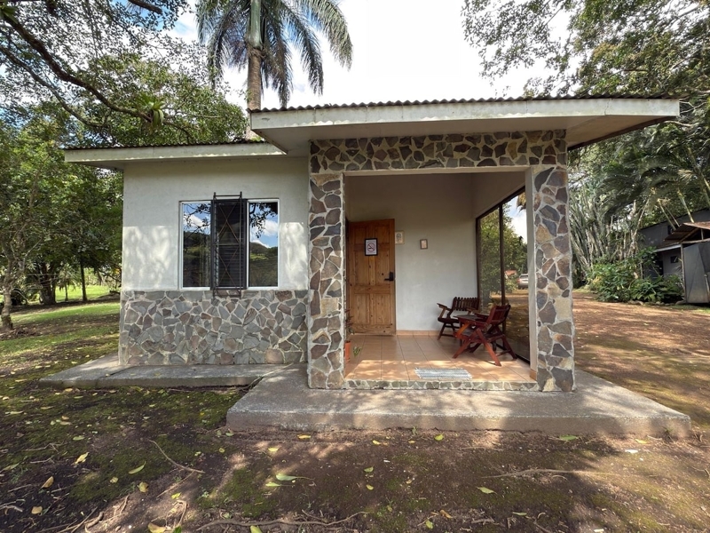 LagoVida Cabin #4 - Peace and Traquility!