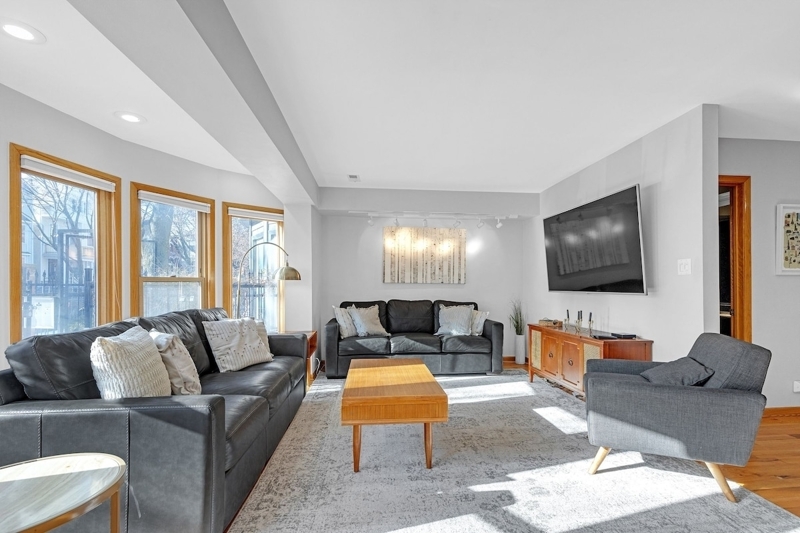Spacious Full Home Near the Heart of Wrigleyville