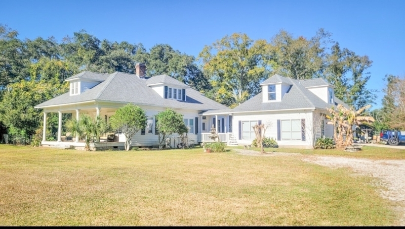 Charming Southern Estate- Dogs Welcome for free!