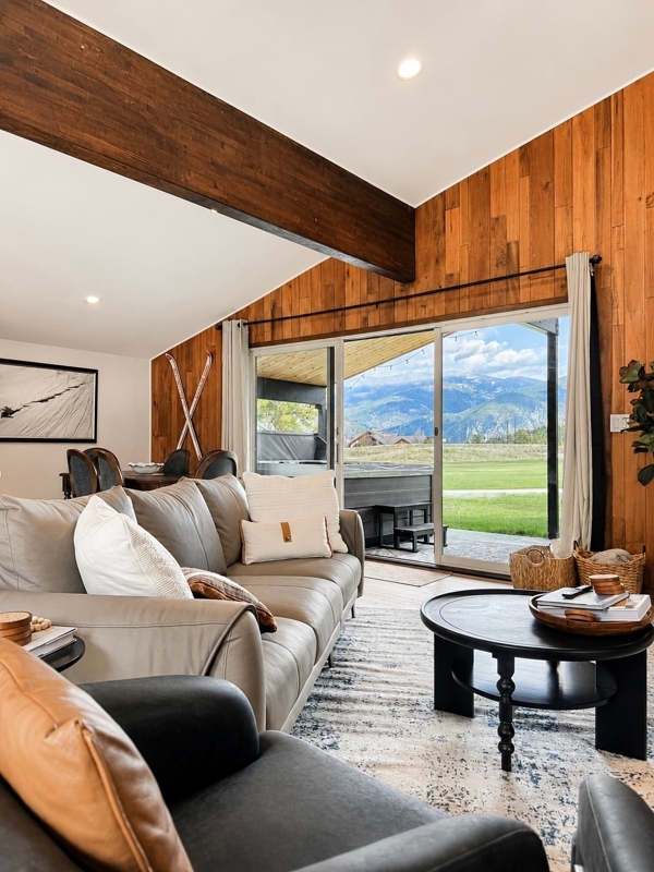 Luxury Big Sky Golf Course Retreat with Hot Tub
