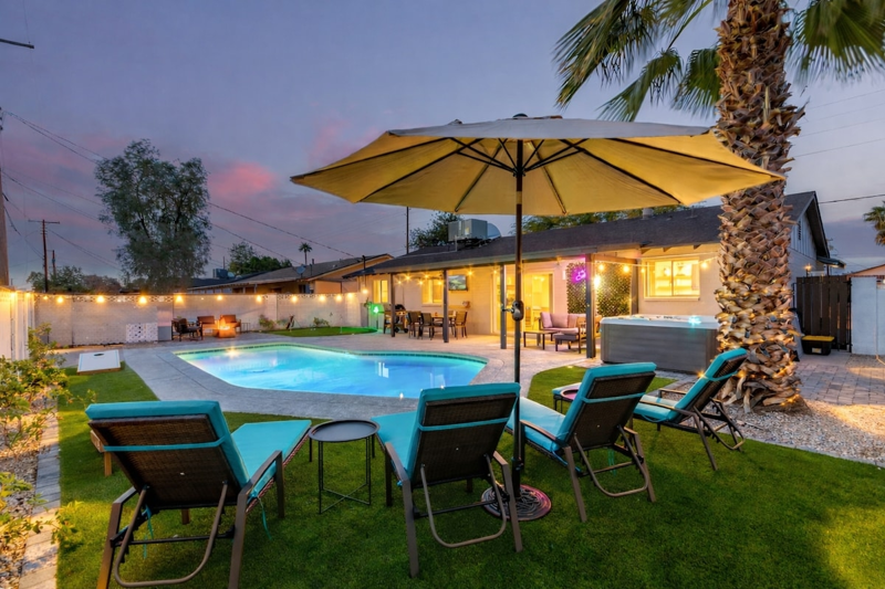 Old Town Paradise- Heated Pool, Spa, Firepit, Golf